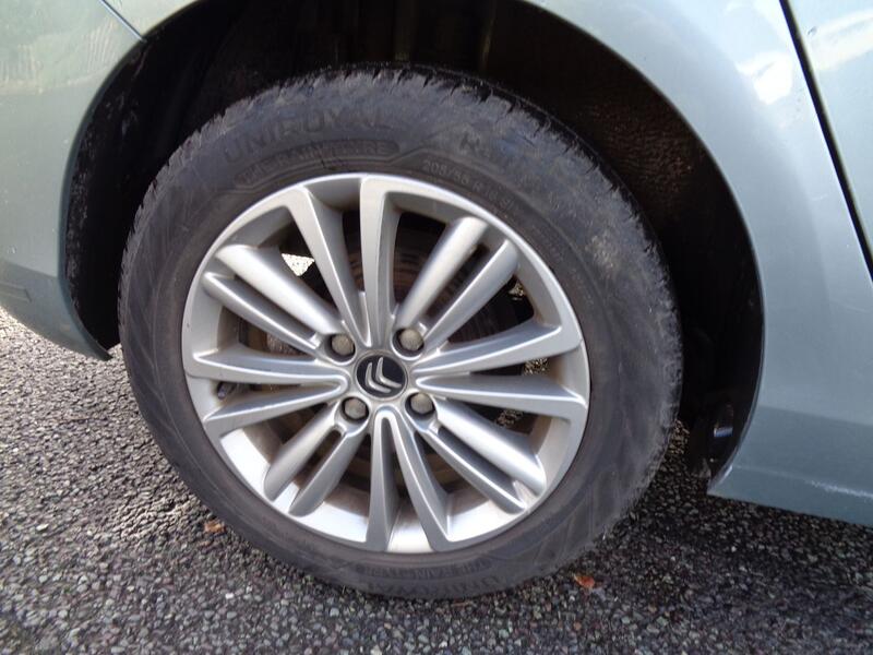 View CITROEN C4 1.6 VTi VTR+