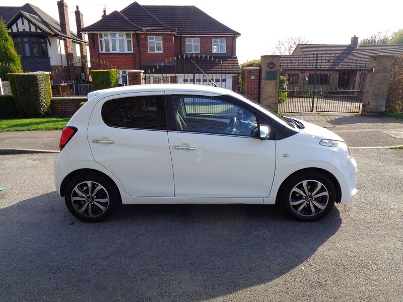 View CITROEN C1 1.2 PureTech Flair